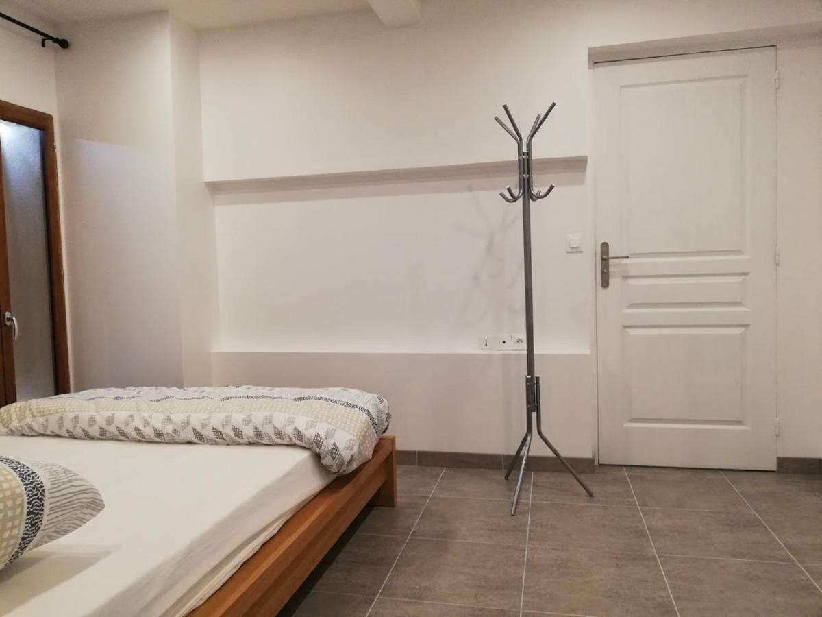 Maison Duplex & Appartement Sur Cour La Ferté-Gaucher Dış mekan fotoğraf