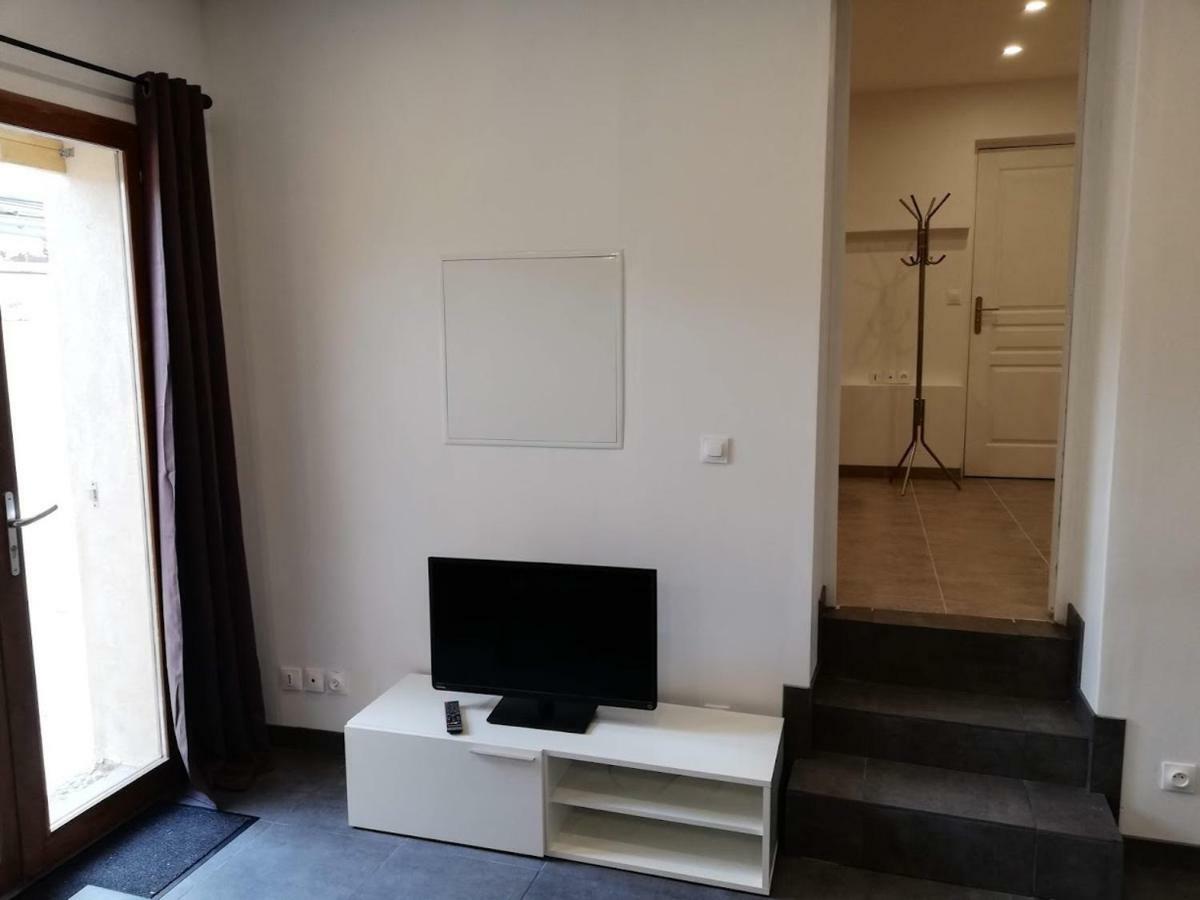 Maison Duplex & Appartement Sur Cour La Ferté-Gaucher Dış mekan fotoğraf