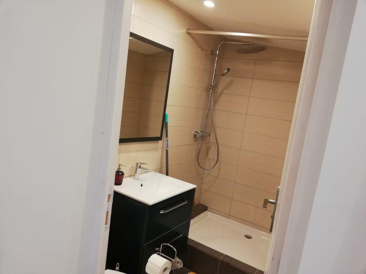Maison Duplex & Appartement Sur Cour La Ferté-Gaucher Dış mekan fotoğraf