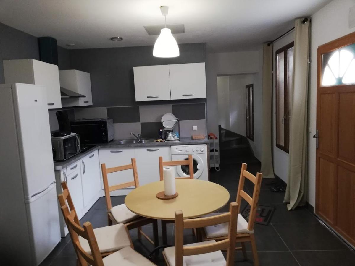 Maison Duplex & Appartement Sur Cour La Ferté-Gaucher Dış mekan fotoğraf