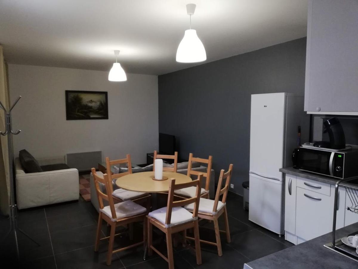 Maison Duplex & Appartement Sur Cour La Ferté-Gaucher Dış mekan fotoğraf